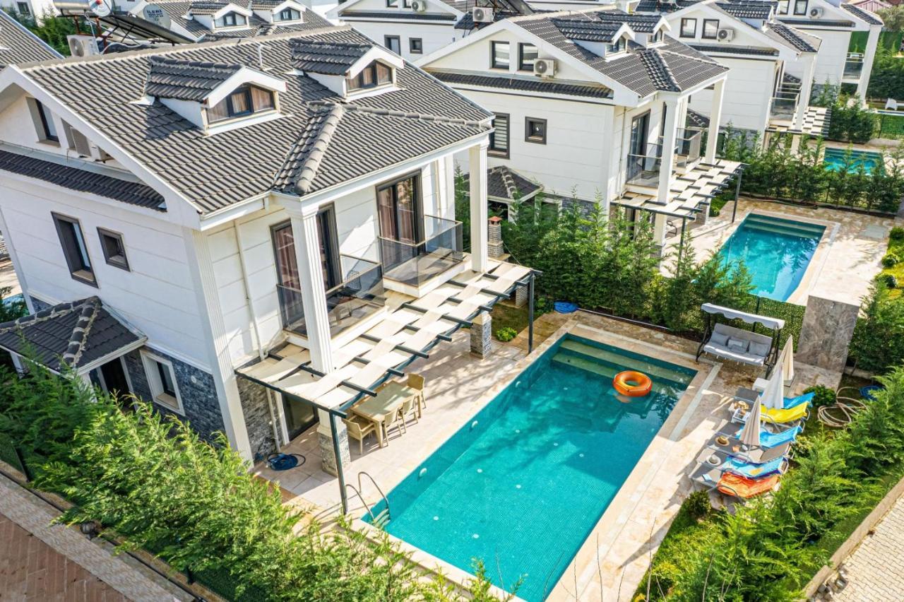 4 Bedroom Holiday Villa In Hisaroenue Oeluedeniz- Gold Rose Fethiye Luaran gambar