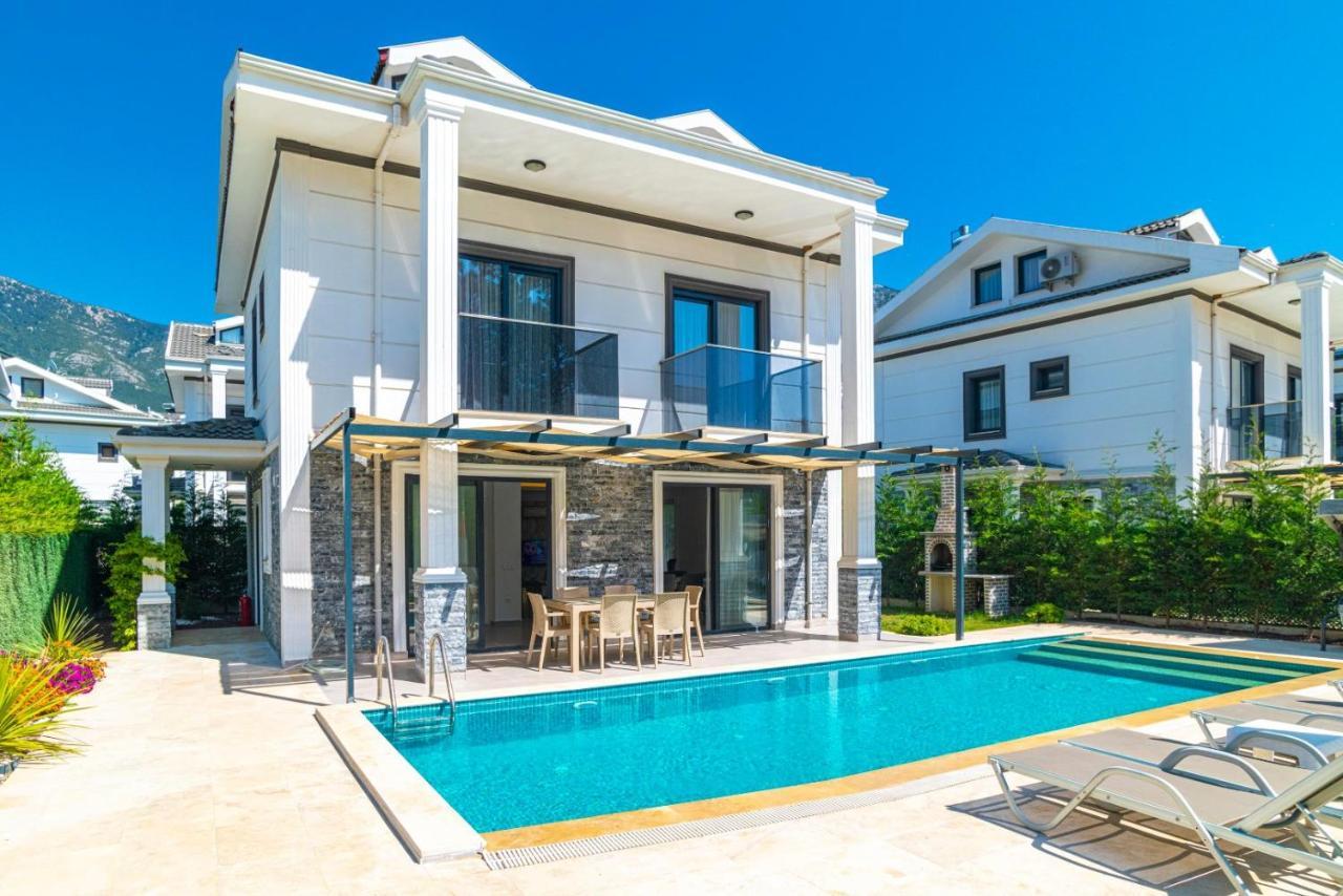 4 Bedroom Holiday Villa In Hisaroenue Oeluedeniz- Gold Rose Fethiye Luaran gambar