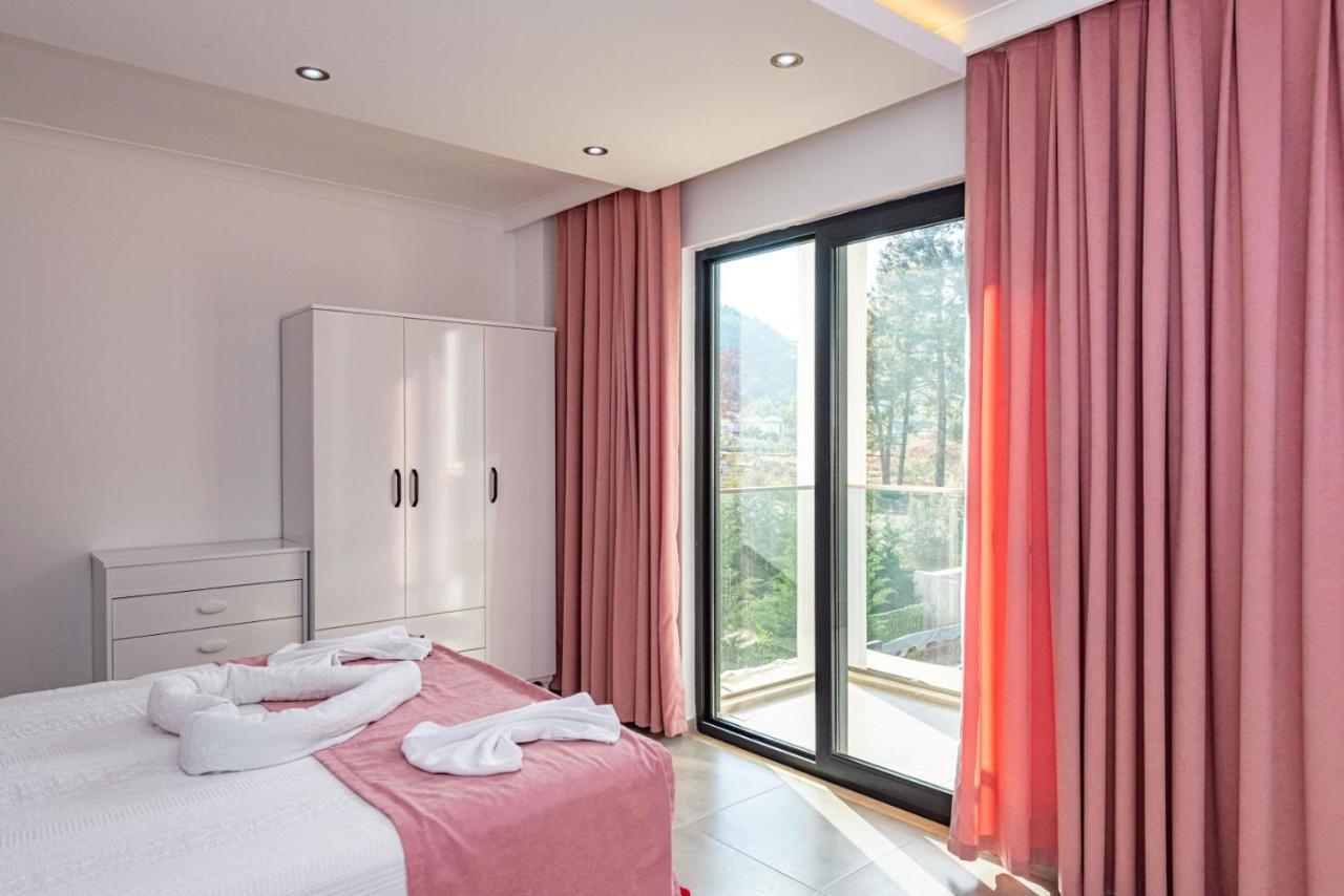 4 Bedroom Holiday Villa In Hisaroenue Oeluedeniz- Gold Rose Fethiye Luaran gambar
