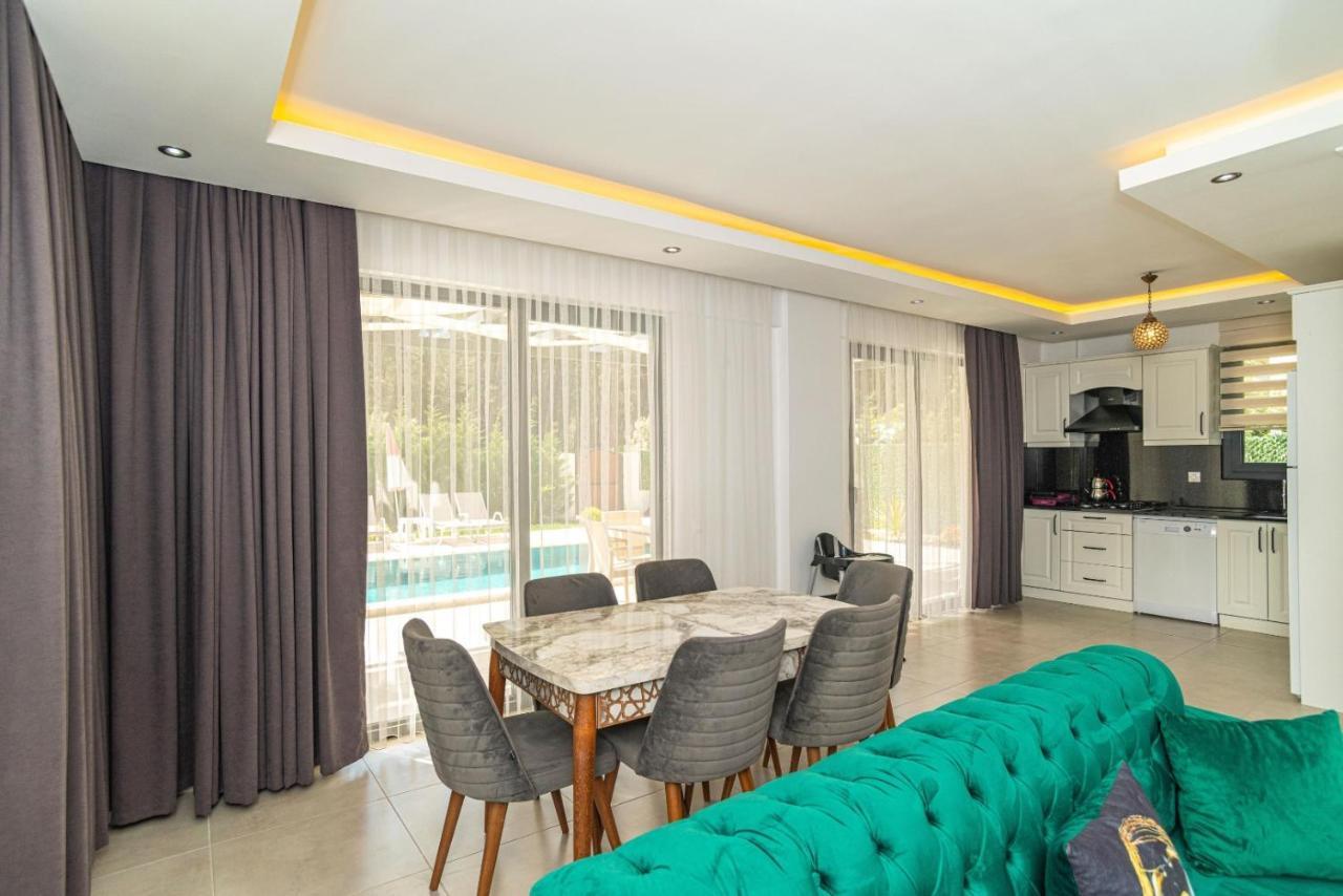 4 Bedroom Holiday Villa In Hisaroenue Oeluedeniz- Gold Rose Fethiye Luaran gambar