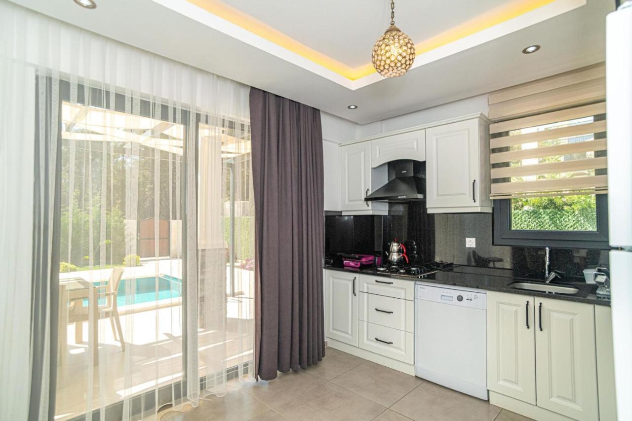 4 Bedroom Holiday Villa In Hisaroenue Oeluedeniz- Gold Rose Fethiye Luaran gambar